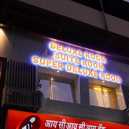 Hotel Spencer-Navi Mumbai Zewnętrze zdjęcie