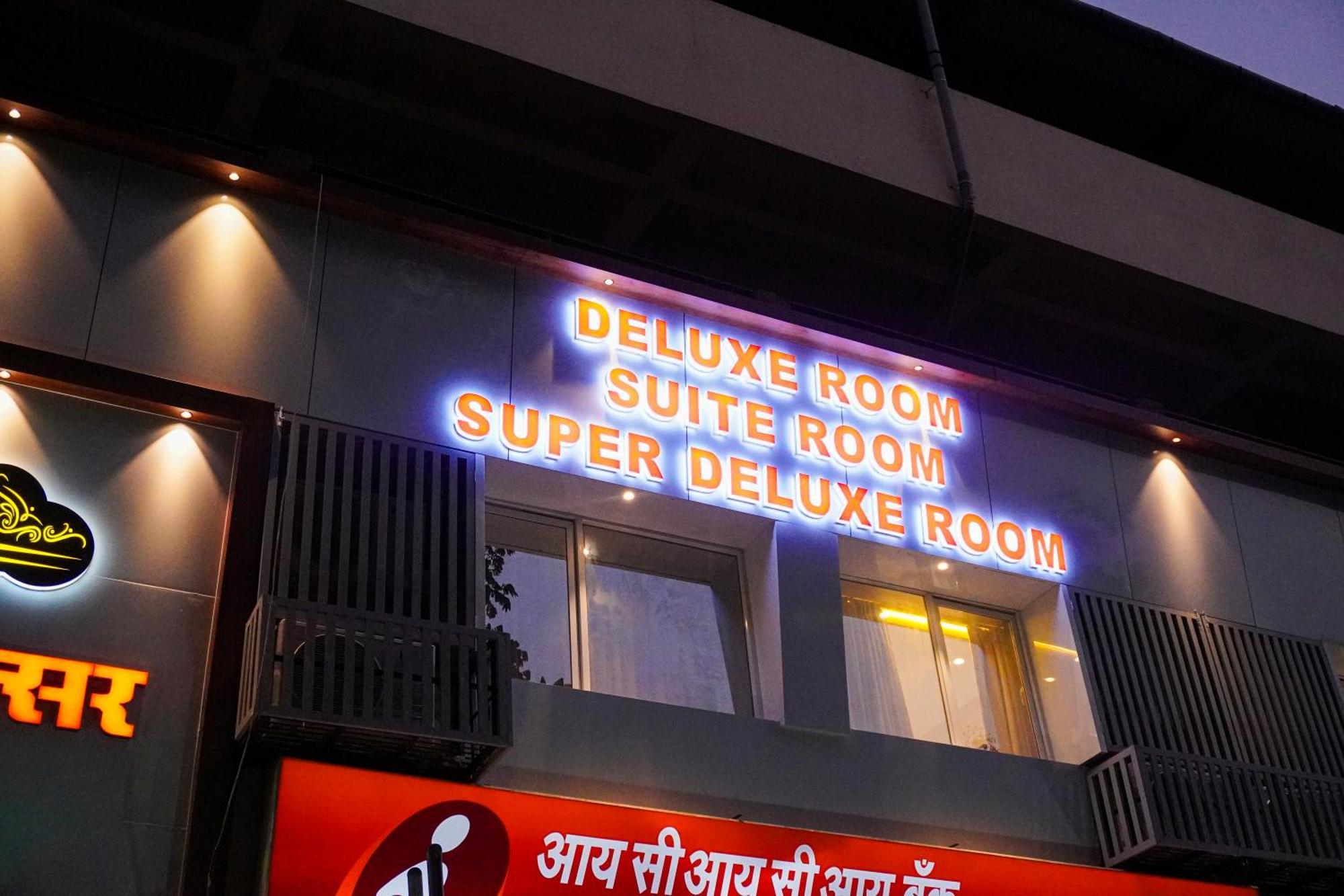 Hotel Spencer-Navi Mumbai Zewnętrze zdjęcie