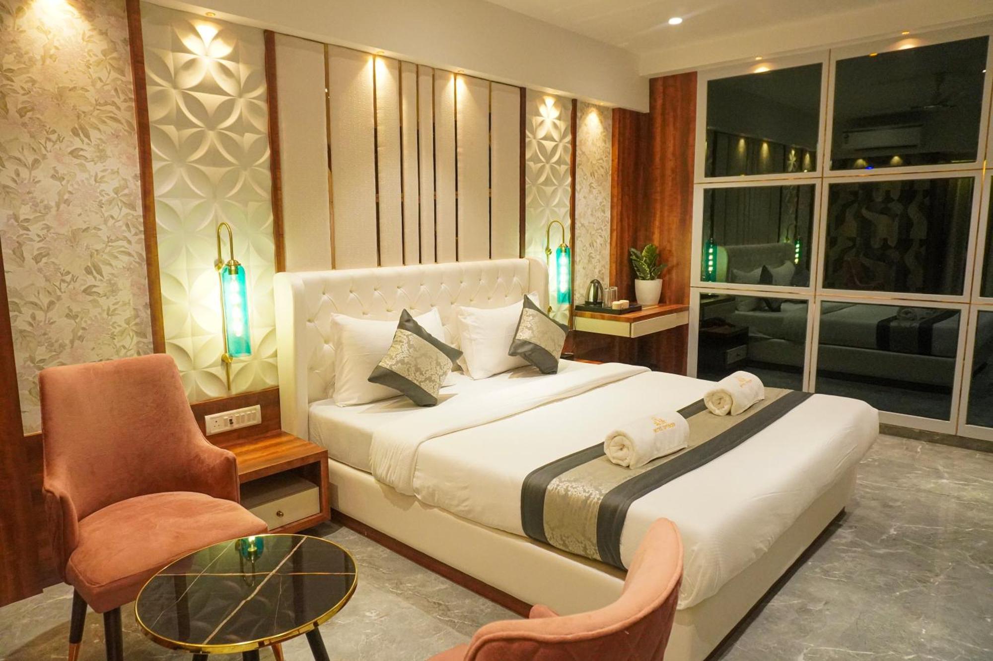 Hotel Spencer-Navi Mumbai Zewnętrze zdjęcie