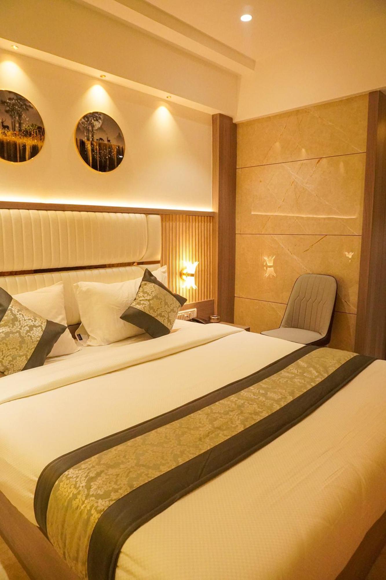 Hotel Spencer-Navi Mumbai Zewnętrze zdjęcie